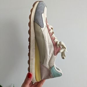 Zara pastel colors sneakers 🍦